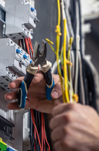 Skilled electricians in Chesterfield, MO from Wired Electric.